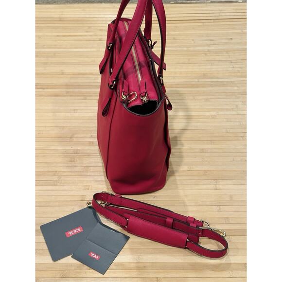 Tumi Varek Raspberry Large Travel Bag Purse Carryall Laptop Tote Bag Carry-On VG - Picture 4 of 16